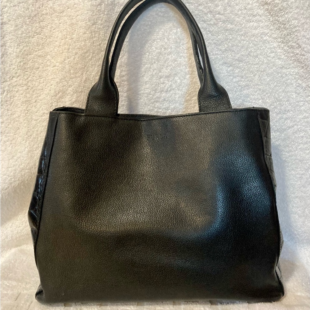 ⭐️ FANTASTIC⭐️VINTAGE 🇮🇹ITALY 🇮🇹 FURLA SNAKE EMBOSSED LEATHER CLASSIC BAG